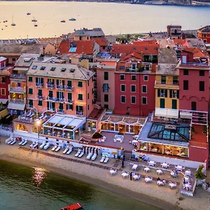 **** Hotel Miramare & Italy